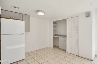 Photo #4: 6848374 Listing