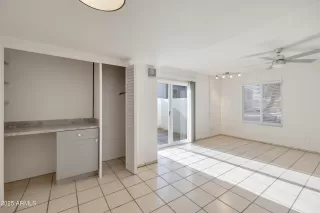 Photo #5: 6848374 Listing