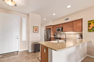 Photo #2: 6848393 Listing