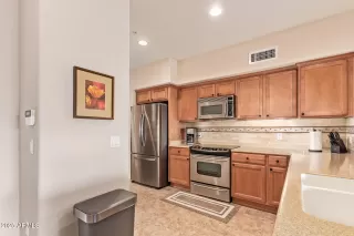 Photo #4: 6848393 Listing