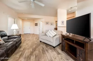 Photo #4: 6848530 Listing 