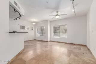 Photo #5: 6848597 Listing