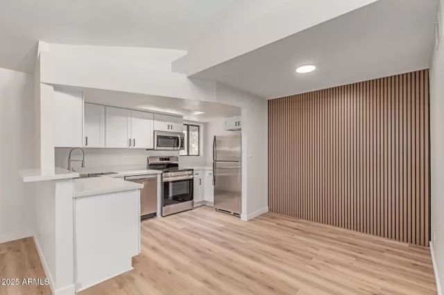 MLS: 6848746 Condo For Sale