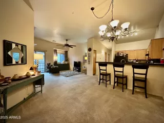 Photo #4: 6848815 Listing 