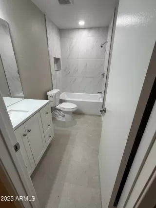 Photo #5: 6848831 Listing