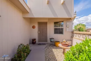 Photo #4: 6848972 Listing