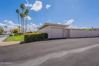 Photo #5: 6848972 Listing