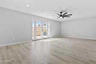 Photo #6: 6849172 Listing