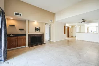 Photo #2: 6849193 Listing 