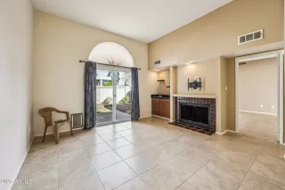 Photo #3: 6849193 Listing 