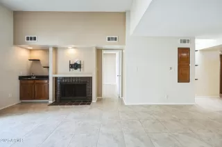 Photo #4: 6849193 Listing 