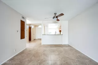 Photo #5: 6849193 Listing 