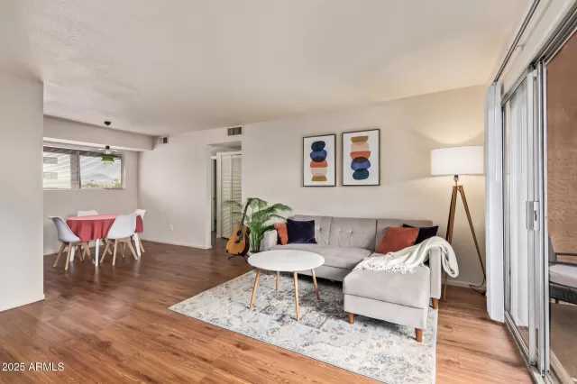 MLS: 6849264 Condo For Sale