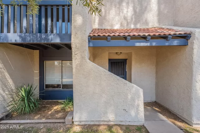 MLS: 6849273 Condo For Sale