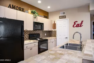 Photo #2: 6849454 Listing 