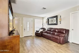 Photo #1: 6849476 Listing