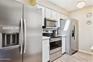 Photo #4: 6849476 Listing