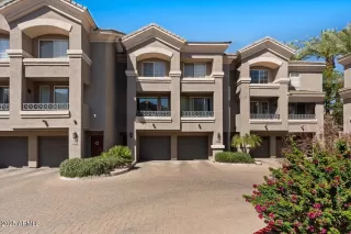 Photo #3: 6849541 Listing