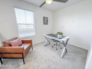 Photo #4: 6849611 Listing