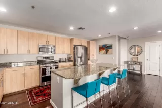 Photo #4: 6849751 Listing