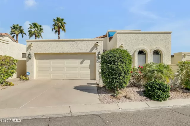 MLS: 6849836 Condo For Sale