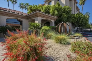 Photo #3: 6850052 Listing 