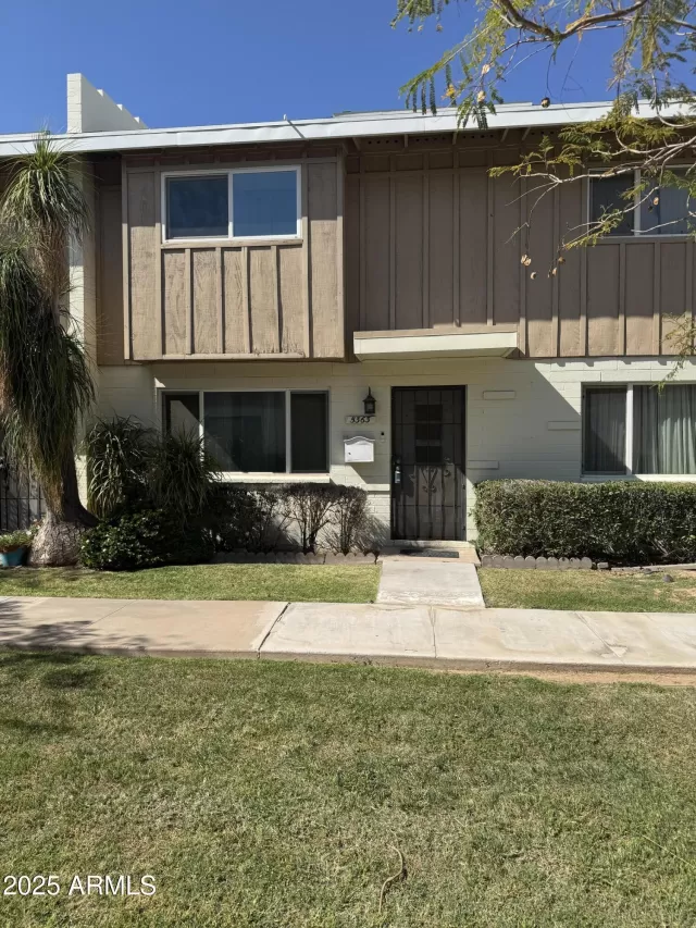 MLS: 6850107 Condo For Sale