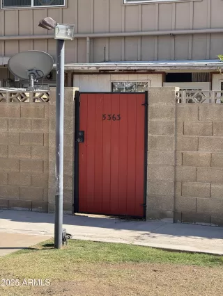 Photo #2: 6850107 Listing