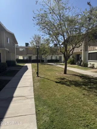 Photo #6: 6850107 Listing