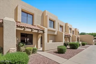 Photo #3: 6850115 Listing