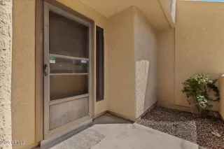 Photo #4: 6850115 Listing