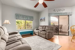 Photo #5: 6850261 Listing