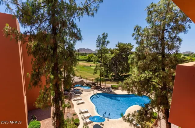 MLS: 6850315 Condo For Sale