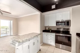 Photo #5: 6850342 Listing 