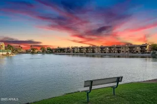 Photo #5: 6850871 Listing