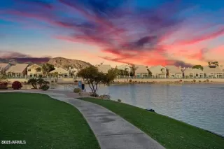 Photo #6: 6850871 Listing