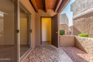 Photo #4: 6850935 Listing