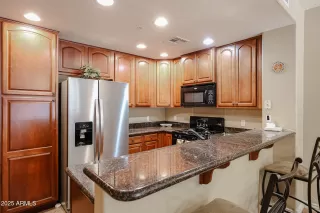 Photo #2: 6851156 Listing 