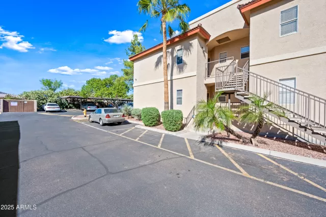 MLS: 6851161 Condo For Sale