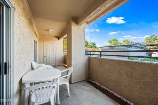 Photo #4: 6851161 Listing