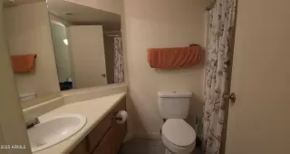 Photo #5: 6851205 Listing