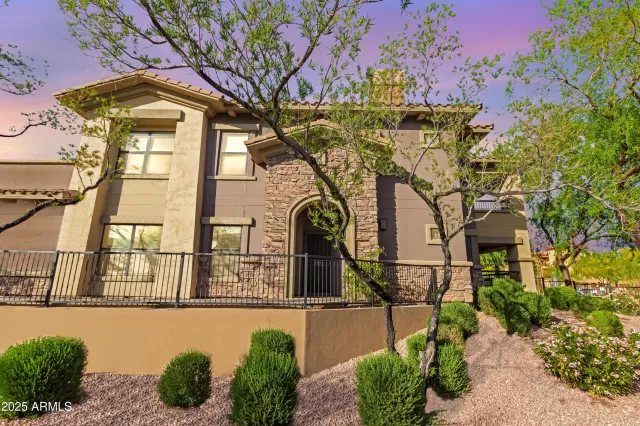 MLS: 6851262 Condo For Sale