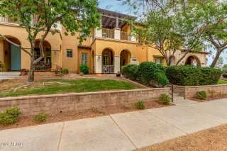 Photo #1: 6851326 Listing