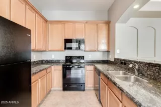 Photo #2: 6851626 Listing 