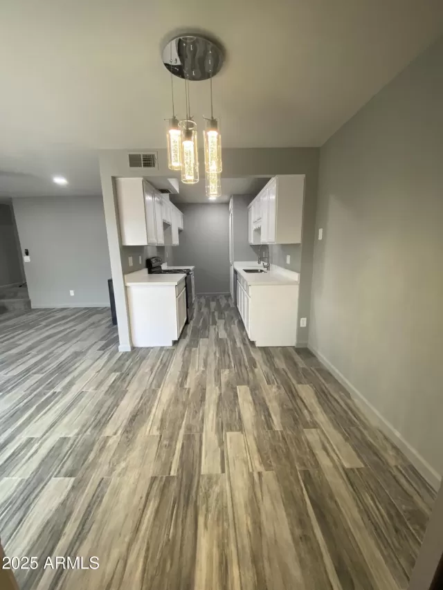 MLS: 6851886 Condo For Sale