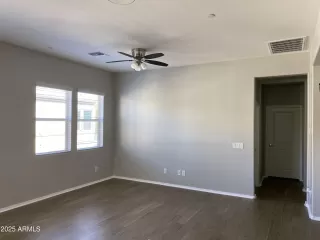 Photo #4: 6852113 Listing 