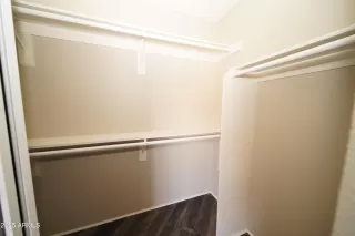 Photo #5: 6852136 Listing