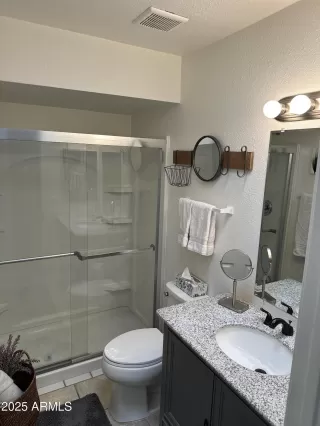 Photo #1: 6852166 Listing 