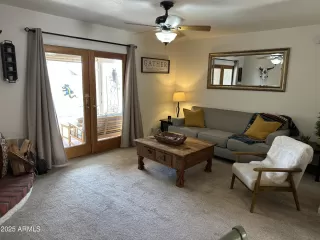 Photo #5: 6852166 Listing 