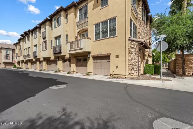 MLS: 6852221 Condo For Sale